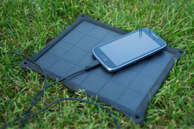 melhor carregador solar para celular